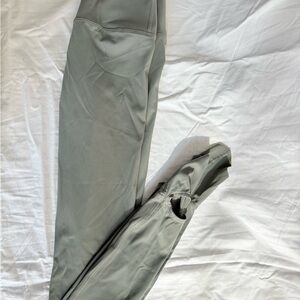 CRZ Yoga Women’s Green Leggings – Size XS